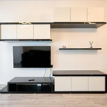 Ciu&biu - Infinity Pool&spa Apartament Mamaia