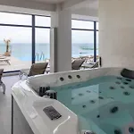 Ciu & Biu In Infinity Pool & Apartment