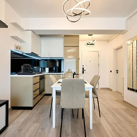 Ciu & Biu - Infinity Pool & Apartment