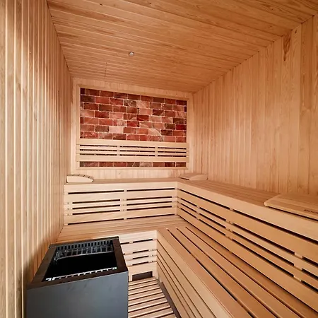 Ciu & Biu - Infinity Pool & *