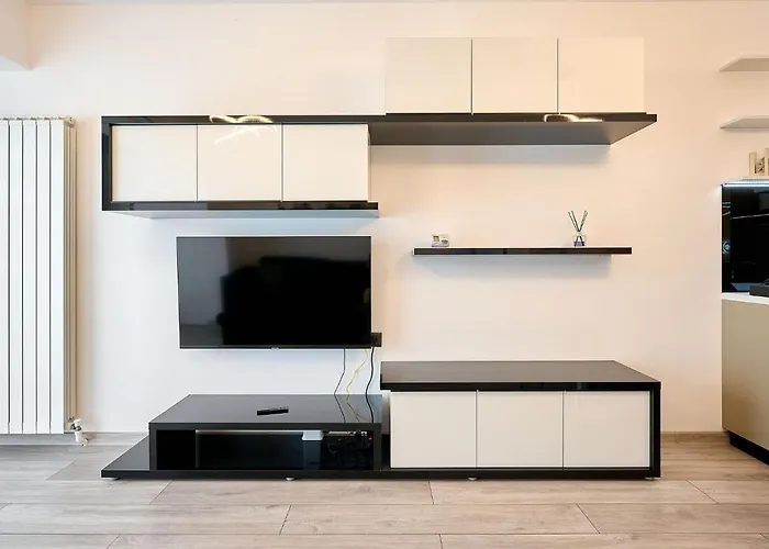 Ciu & Biu In Infinity Pool & アパート ママイア