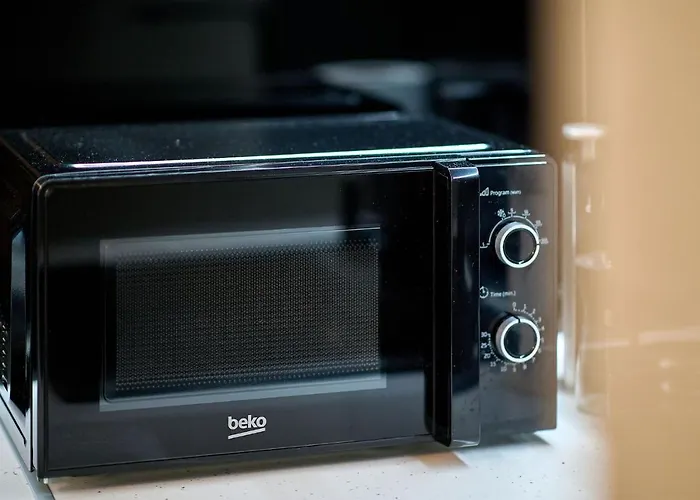 Ciu & Biu In Infinity Pool &