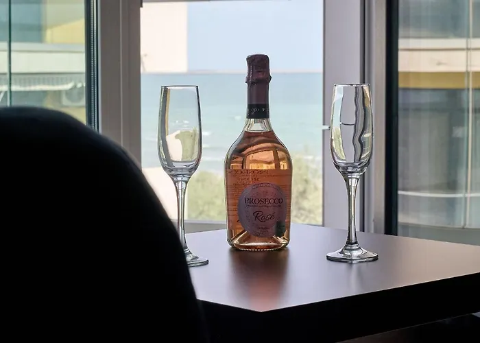 Ciu & Biu In Infinity Pool & アパート